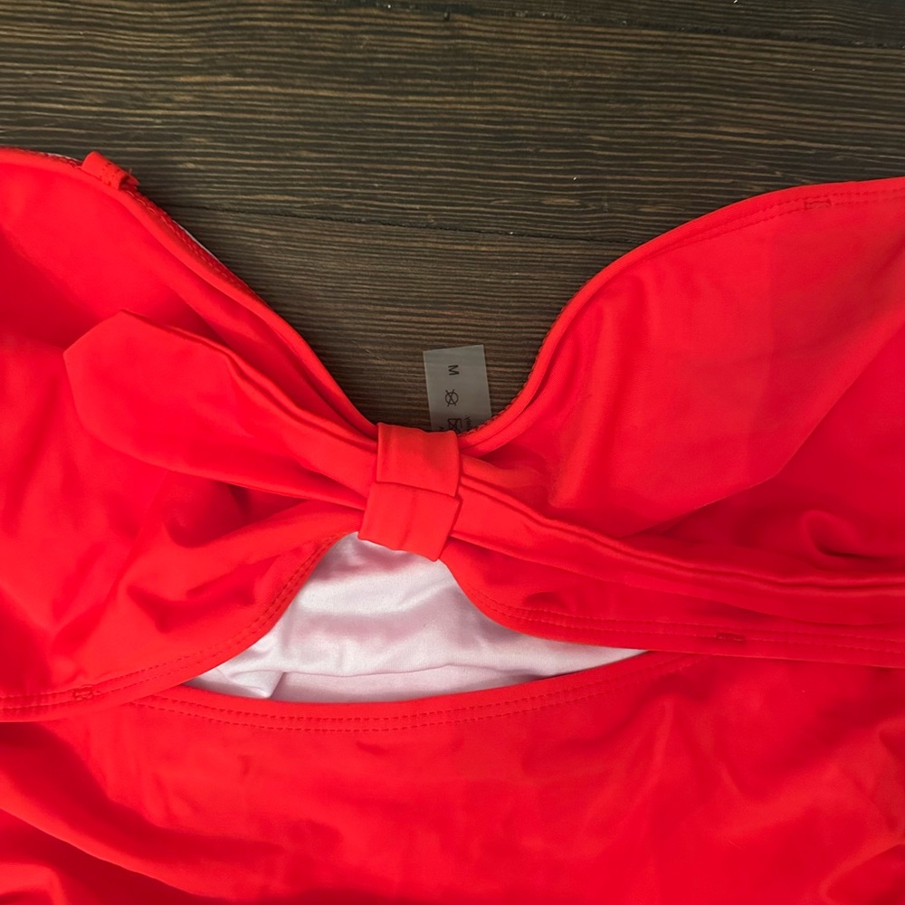 New! Womens Red Monokini Red One Piece Swimsuit, removable straps/padding Medium - Picture 7 of 8